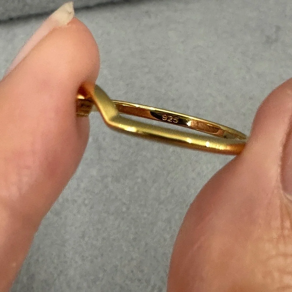 Gold over .925 silver cubic zirconiaAccent Band size 6, new‎
